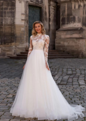High Neck Beaded Ivory Feather Embroidery Lace Tulle Wedding Dress